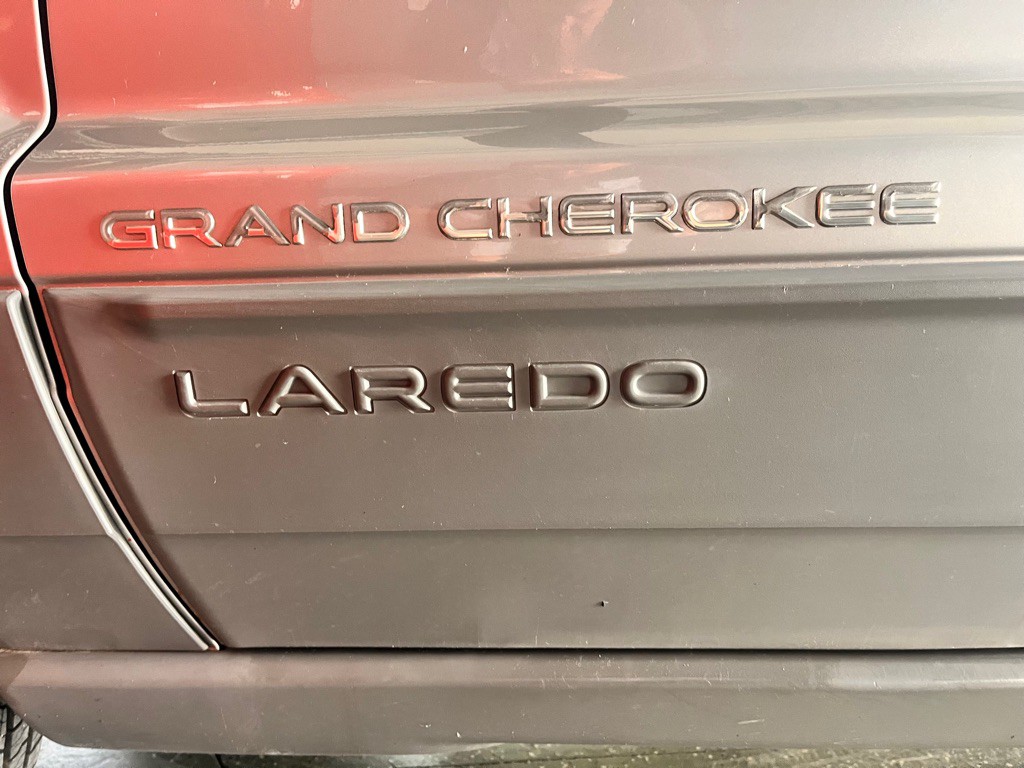 2002 Jeep Grand Cherokee Image 24