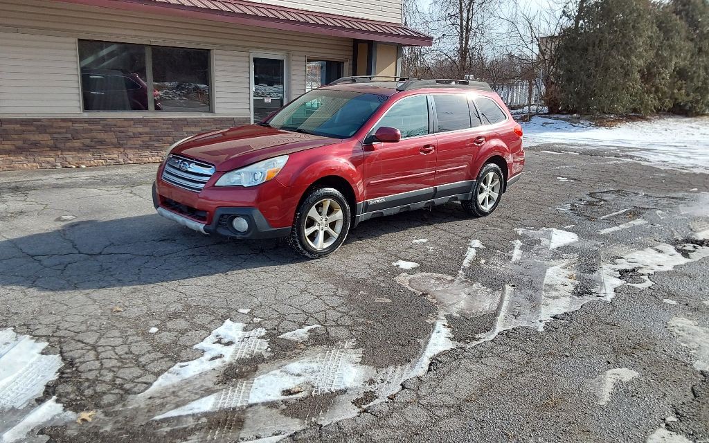 2013 Subaru Outback Image 2