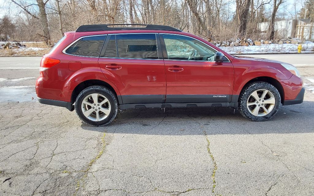 2013 Subaru Outback Image 4