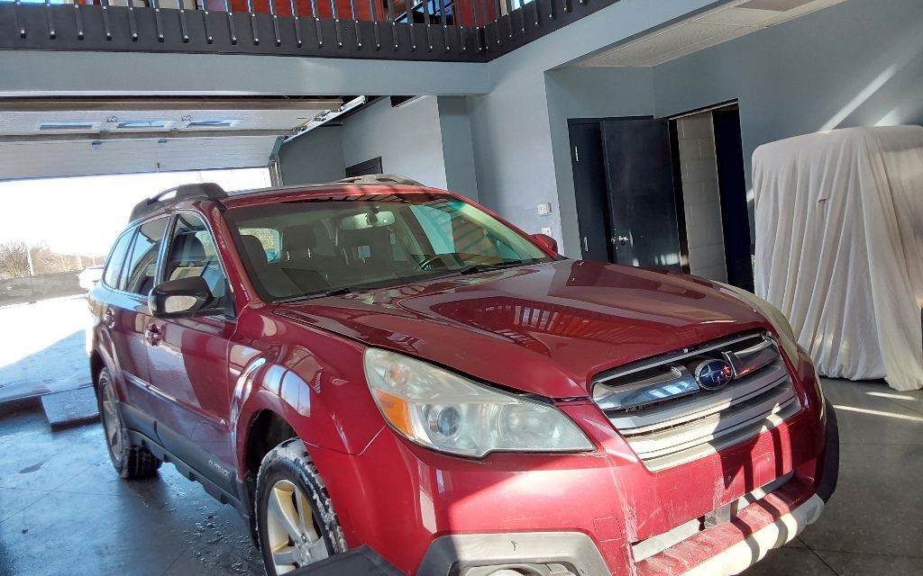 2013 Subaru Outback Image 7