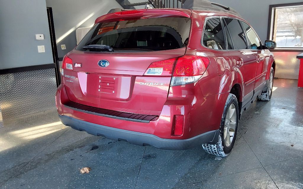 2013 Subaru Outback Image 9