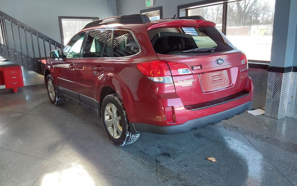 2013 Subaru Outback Image 11