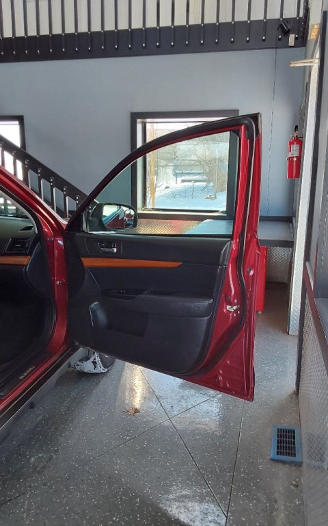 2013 Subaru Outback Image 12