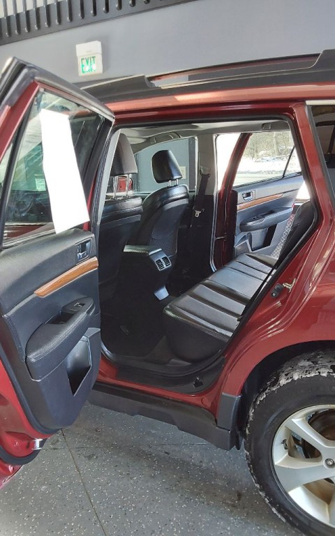 2013 Subaru Outback Image 19
