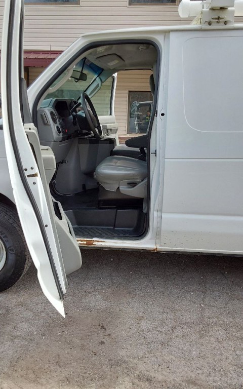 2014 Ford Econoline Image 7
