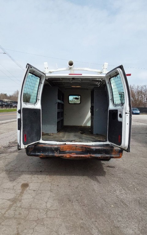 2014 Ford Econoline Image 12