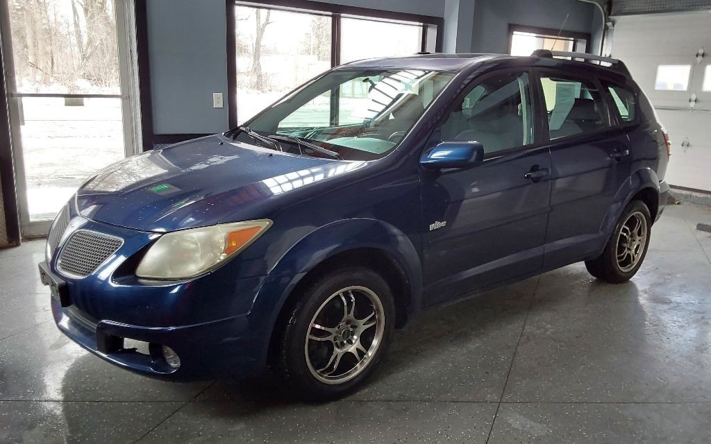 2005 Pontiac Vibe Image 8