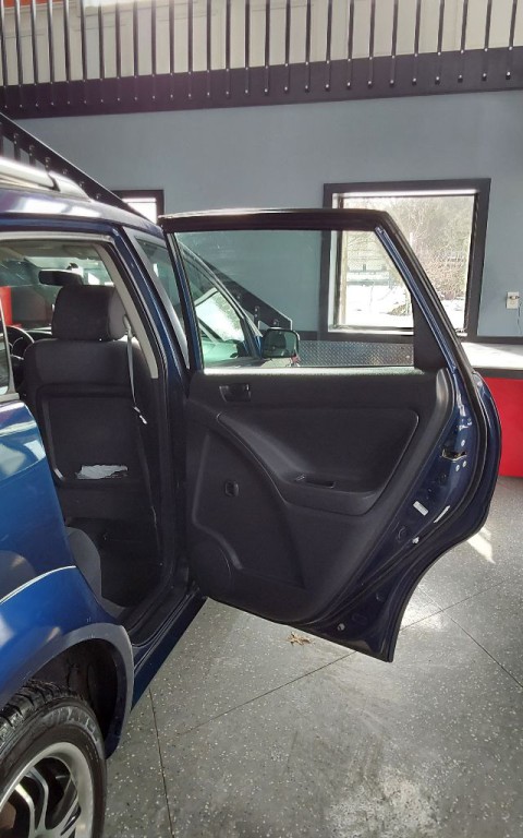 2005 Pontiac Vibe Image 16