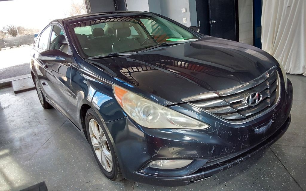 2011 Hyundai Sonata Image 6