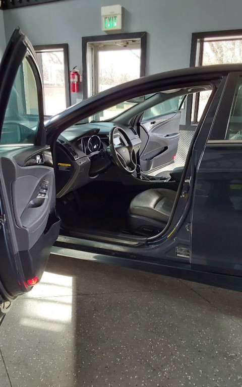 2011 Hyundai Sonata Image 14