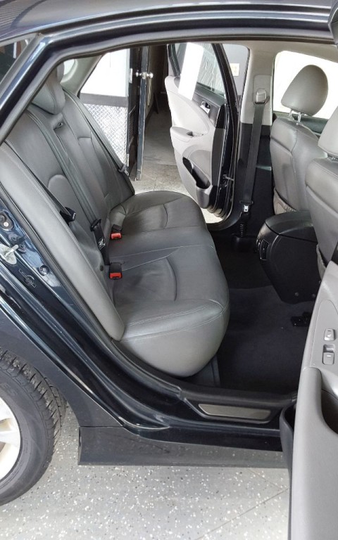 2011 Hyundai Sonata Image 16