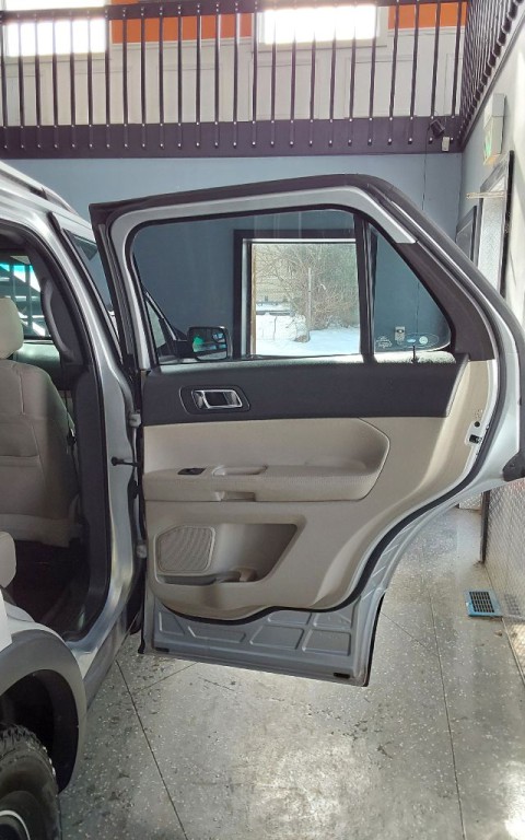 2013 Ford Explorer Image 16
