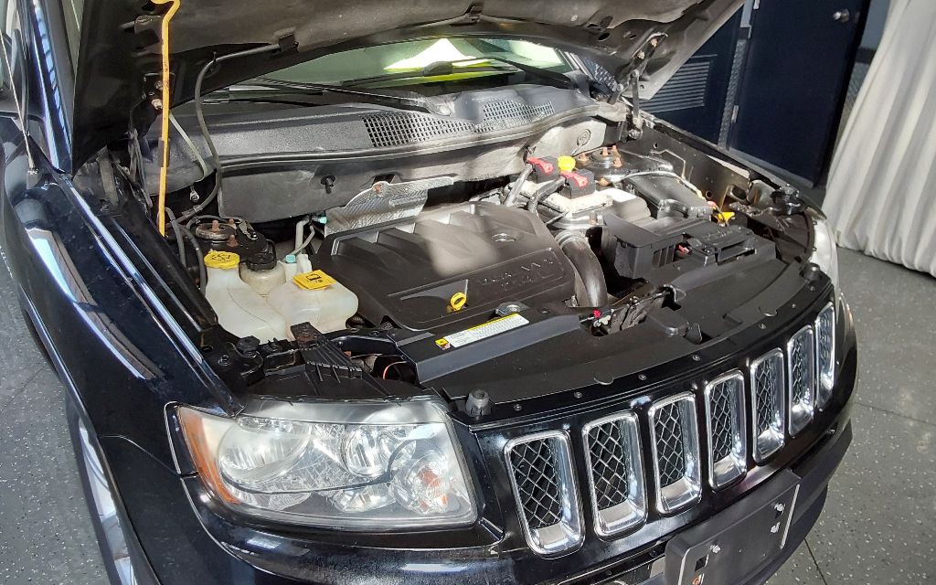 2012 Jeep Compass Image 22