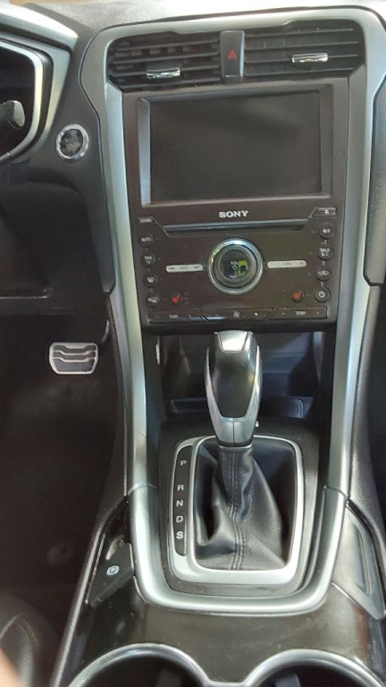 2016 Ford Fusion Image 19