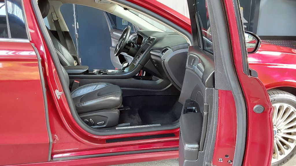 2016 Ford Fusion Image 20