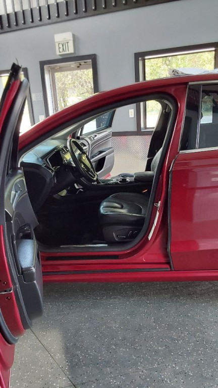 2016 Ford Fusion Image 22