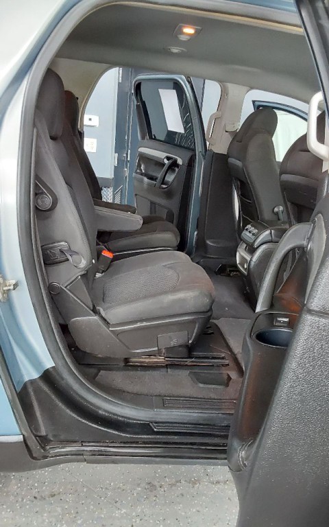 2008 Saturn Outlook Image 16