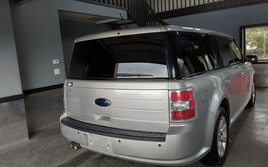 2009 Ford Flex Image 11