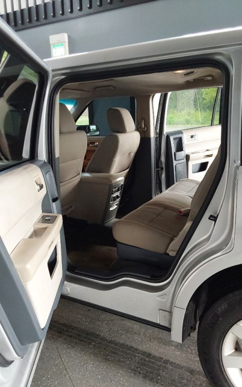 2009 Ford Flex Image 17