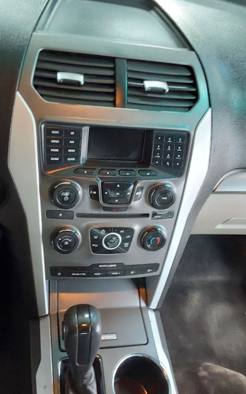 2013 Ford Explorer Image 14
