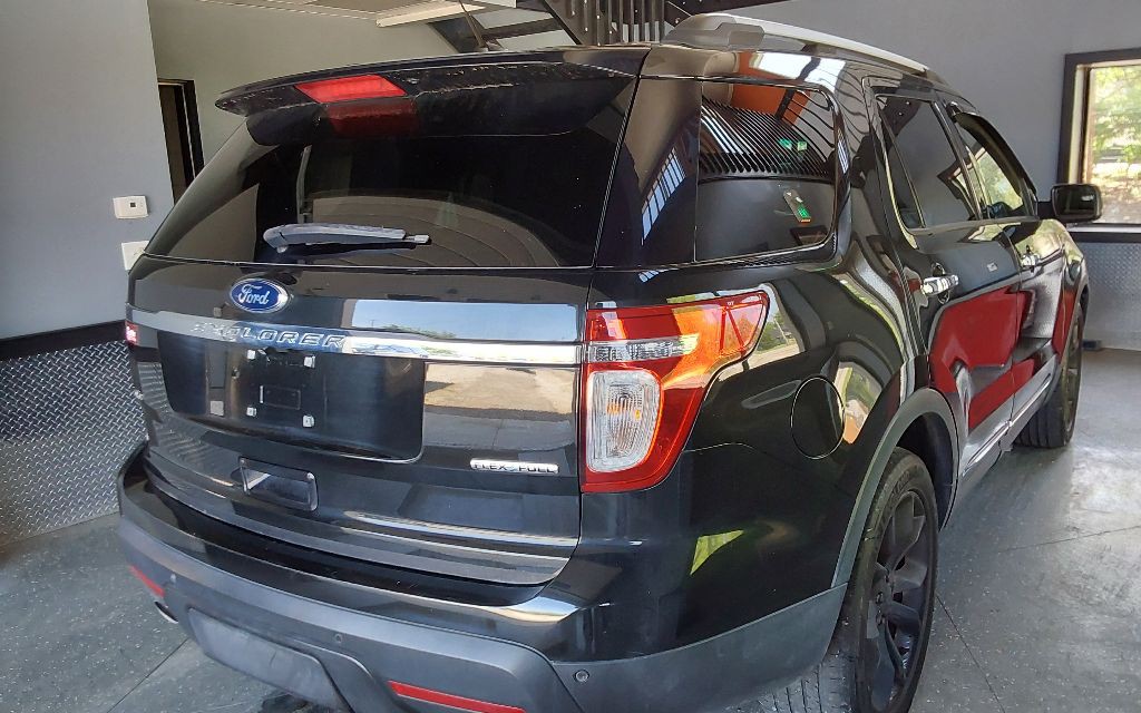 2014 Ford Explorer Image 9