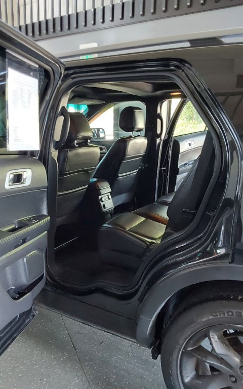 2014 Ford Explorer Image 18