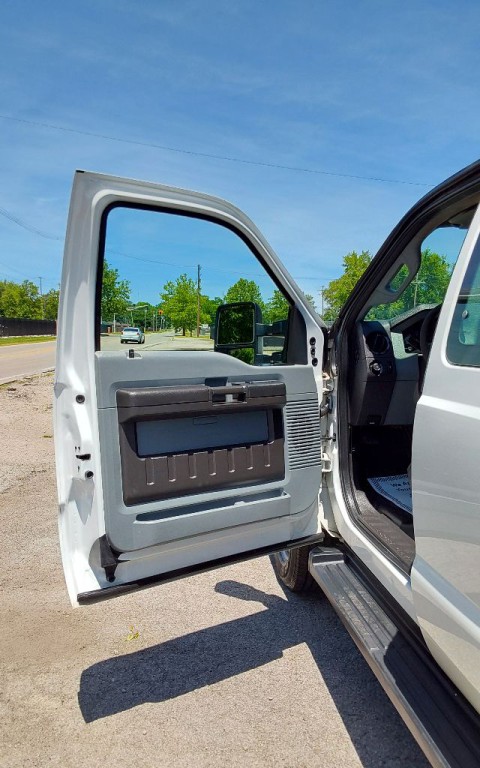 2011 Ford F-350 Image 5