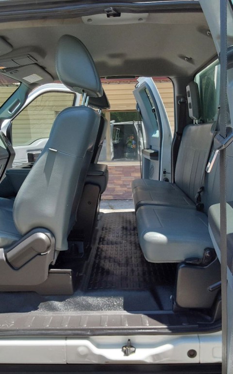 2011 Ford F-350 Image 14