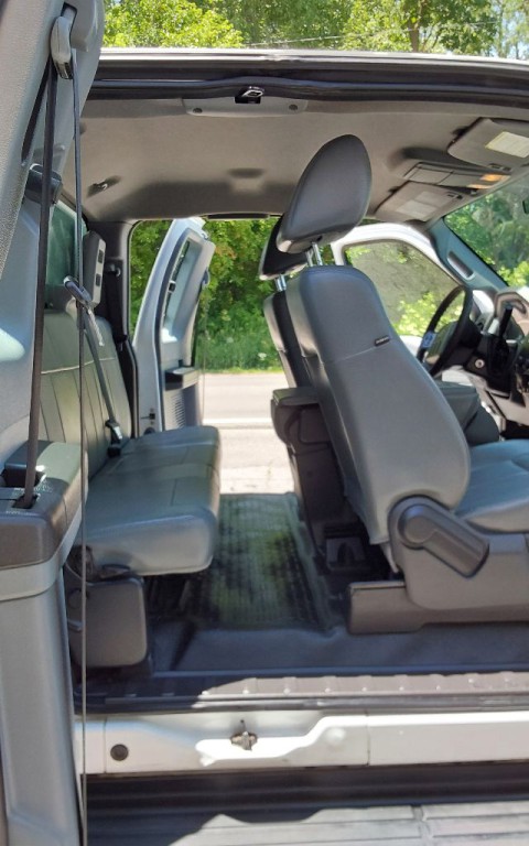 2011 Ford F-350 Image 17