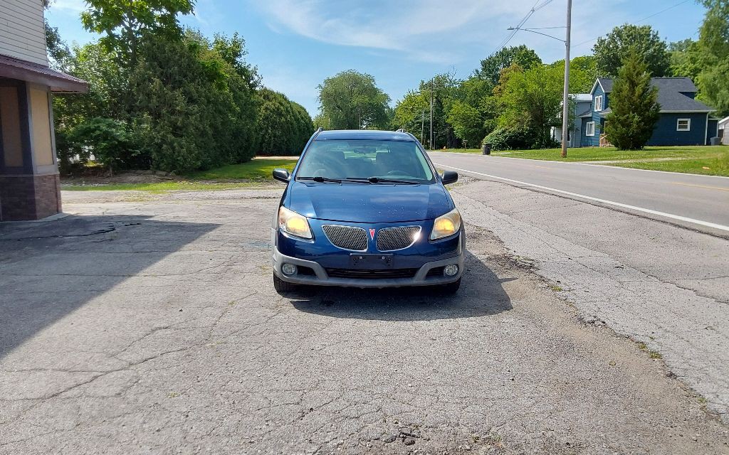 2005 Pontiac Vibe Image 4