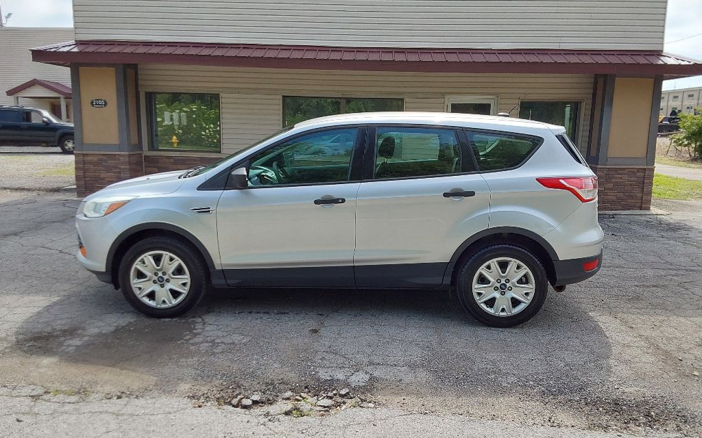 2013 Ford Escape Image 2