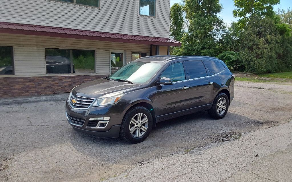 2015 Chevrolet Traverse Image 2