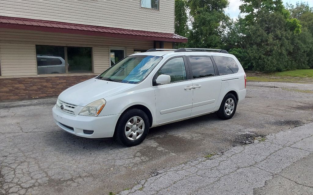 2008 Kia Sedona Image 1