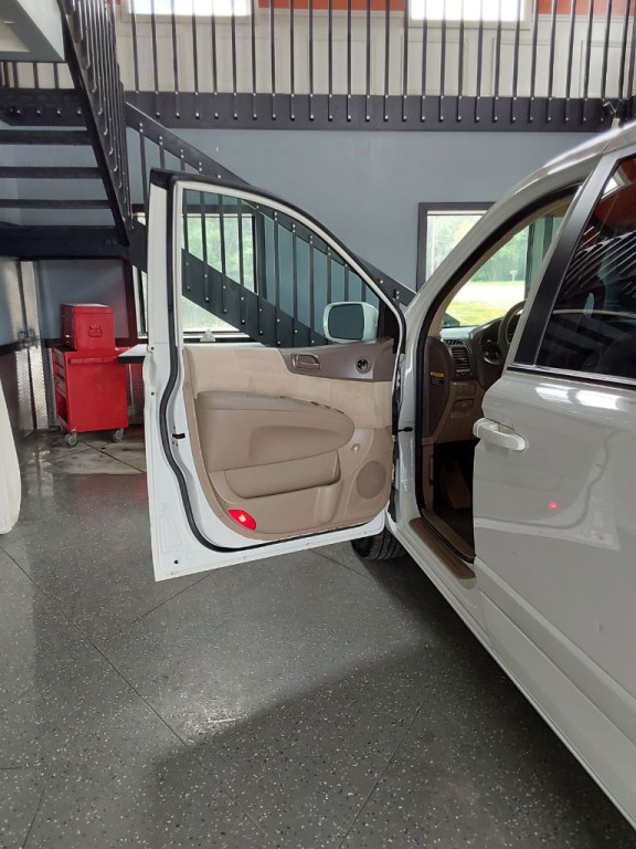 2008 Kia Sedona Image 15