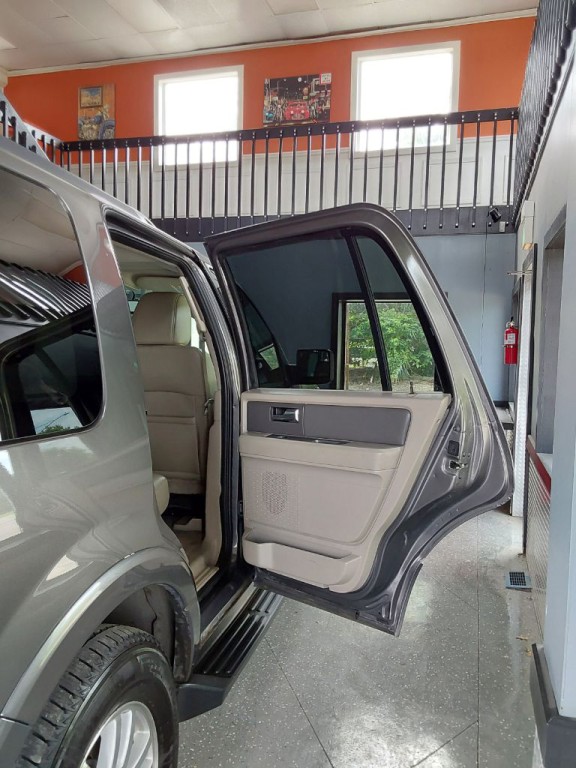 2014 Ford Expedition Image 16