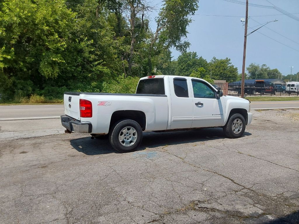 2011 Chevrolet Silverado 1500 Image 7