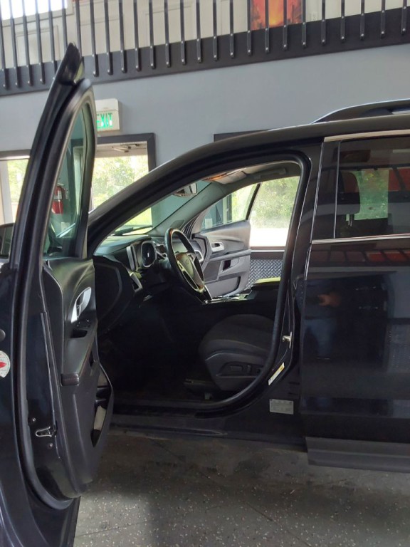 2011 Chevrolet Equinox Image 14