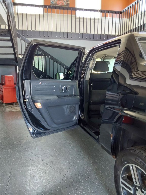 2013 Honda Ridgeline Image 18