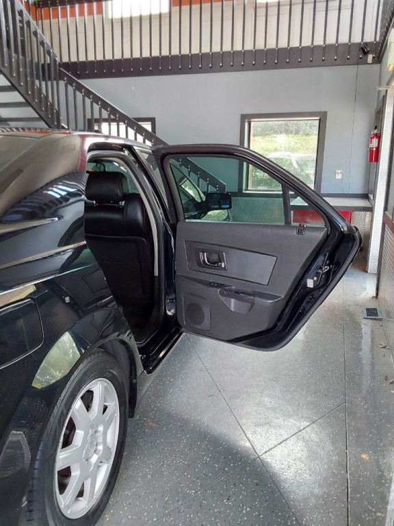 2005 Cadillac CTS Image 20