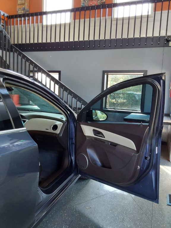 2013 Chevrolet Cruze Image 14