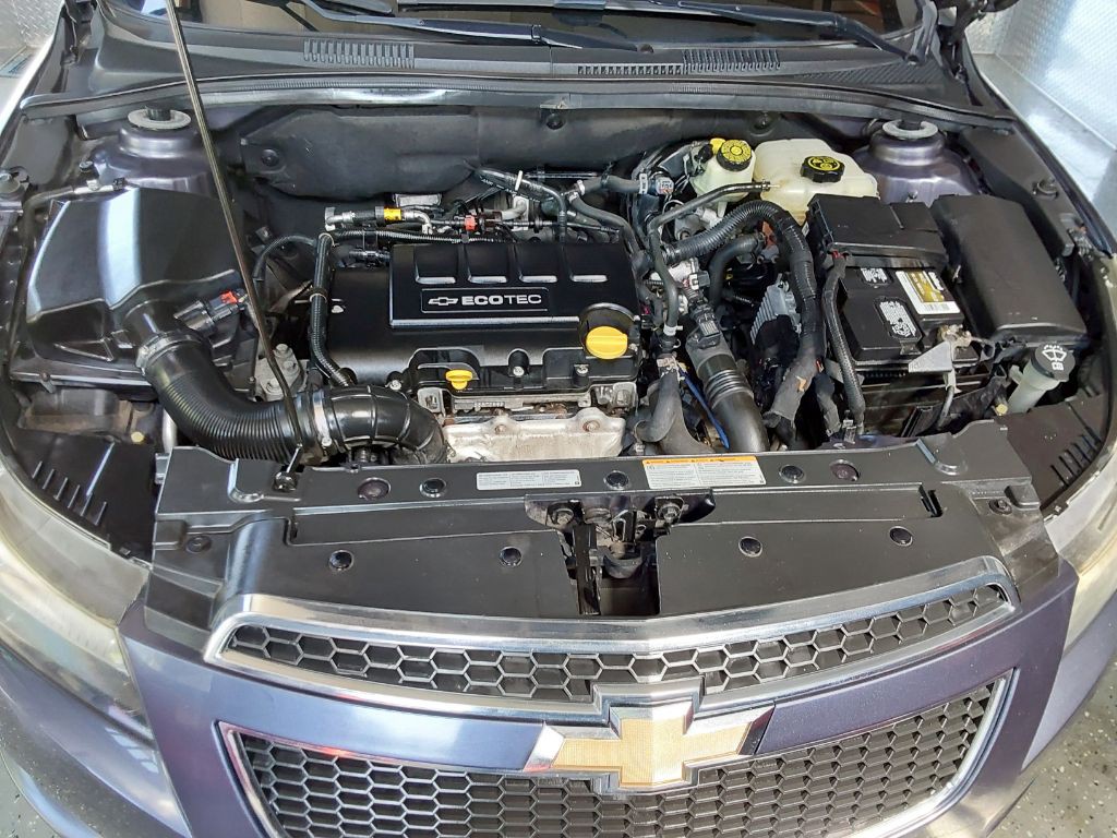 2013 Chevrolet Cruze Image 20