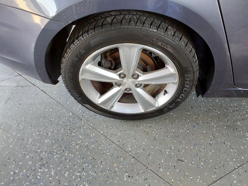 2013 Chevrolet Cruze Image 23