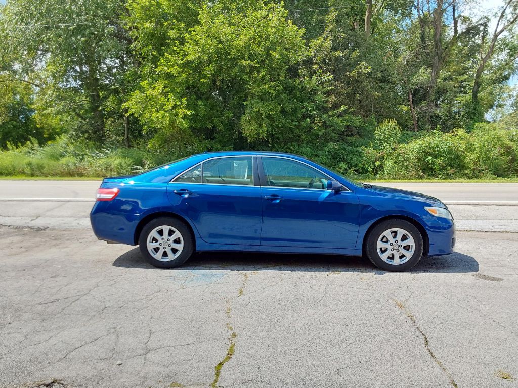 2011 Toyota Camry Image 4