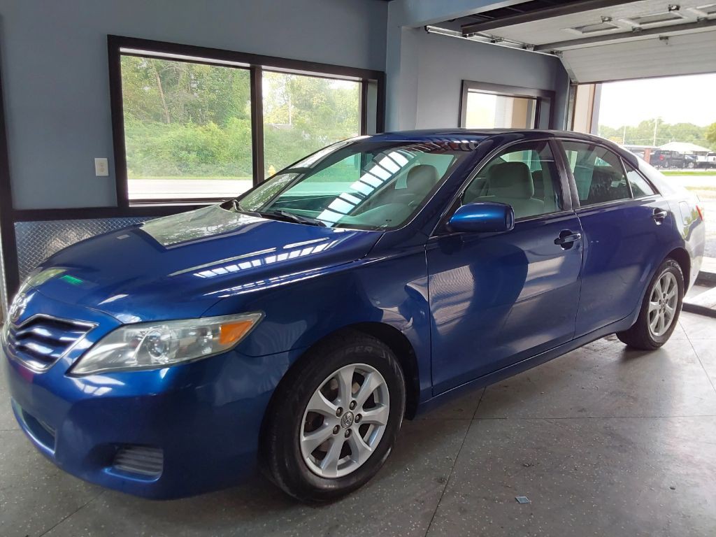 2011 Toyota Camry Image 8