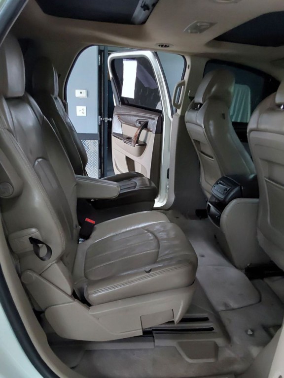 2013 GMC Acadia Image 18