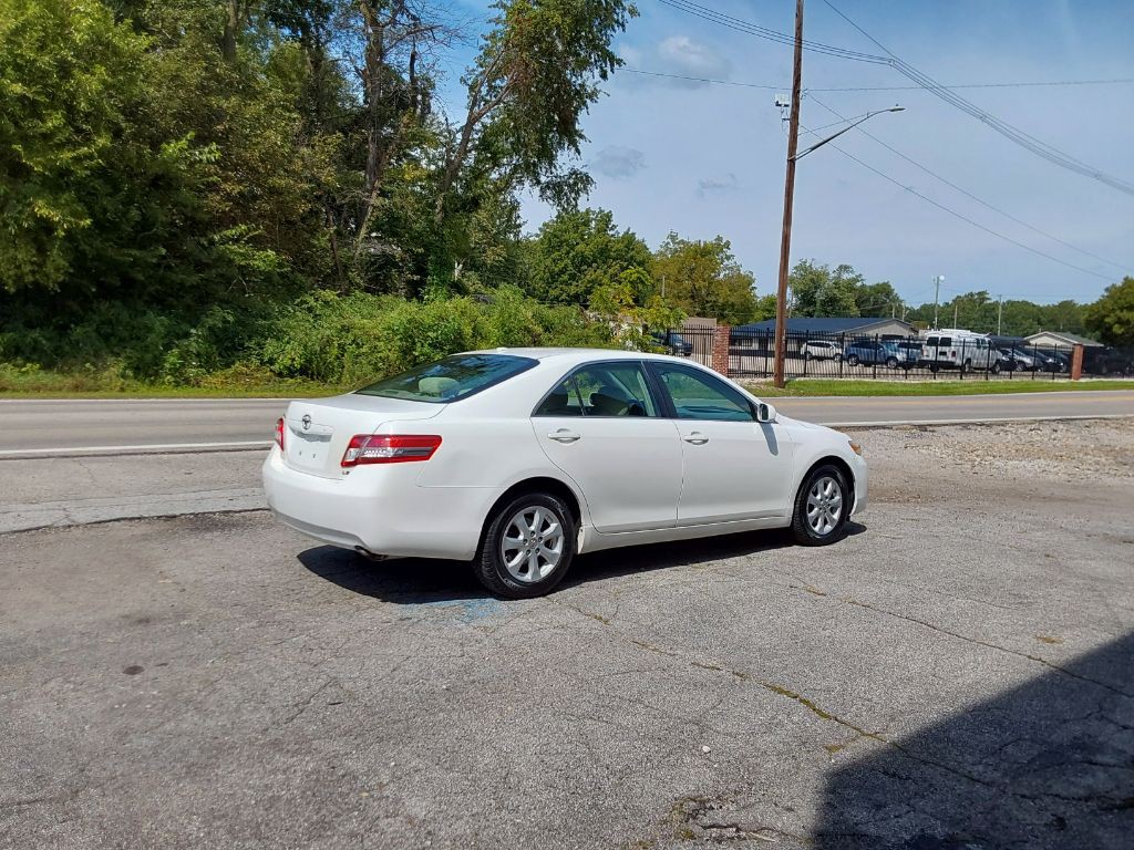2011 Toyota Camry Image 6