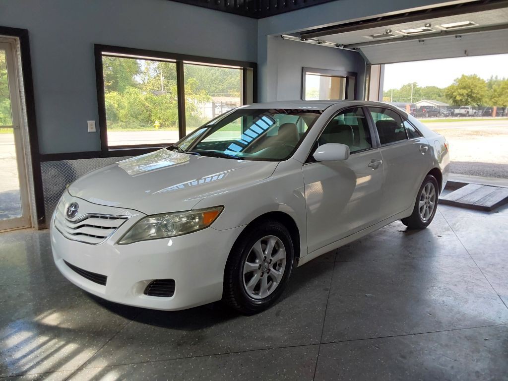 2011 Toyota Camry Image 8