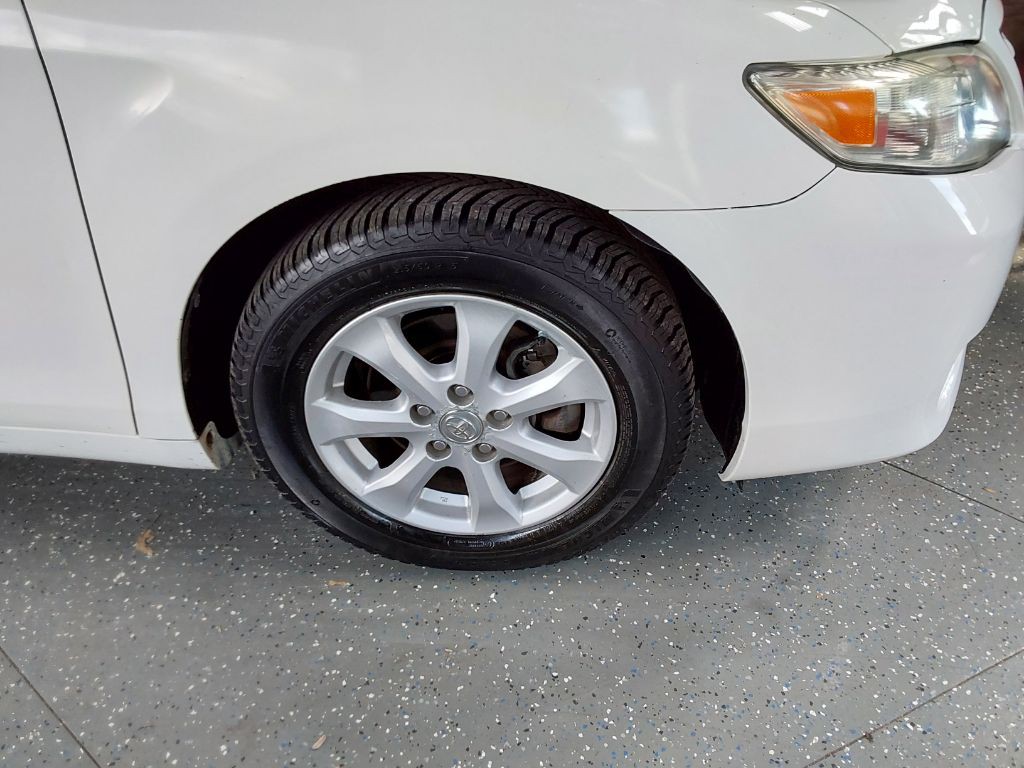 2011 Toyota Camry Image 22