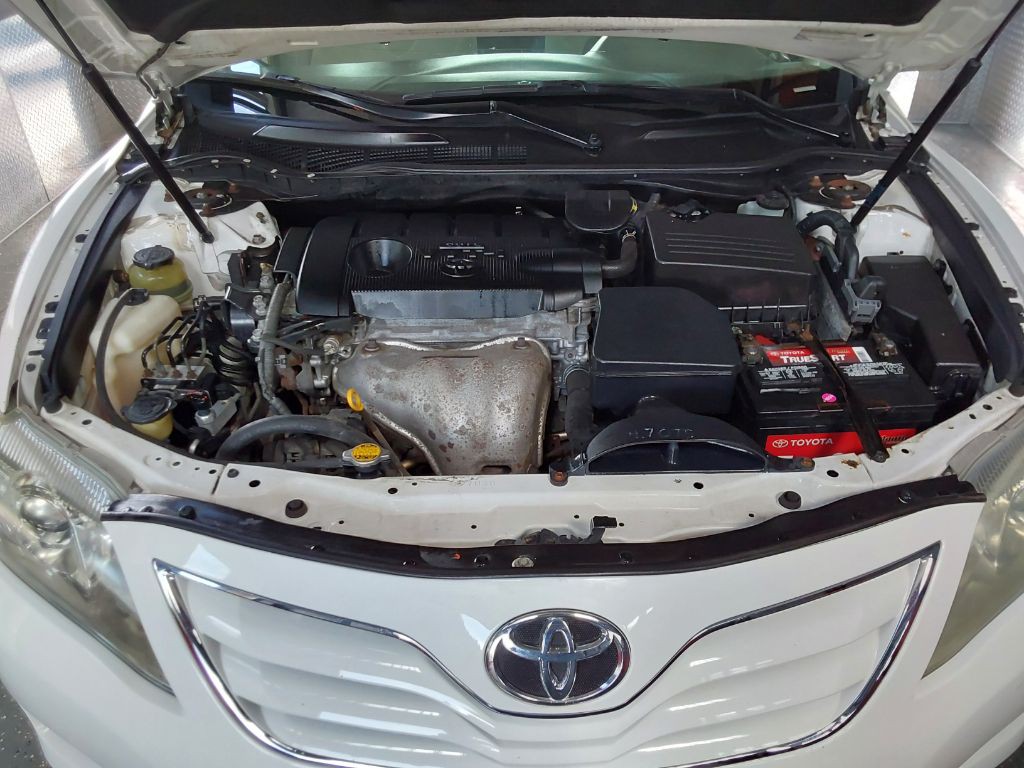 2011 Toyota Camry Image 23