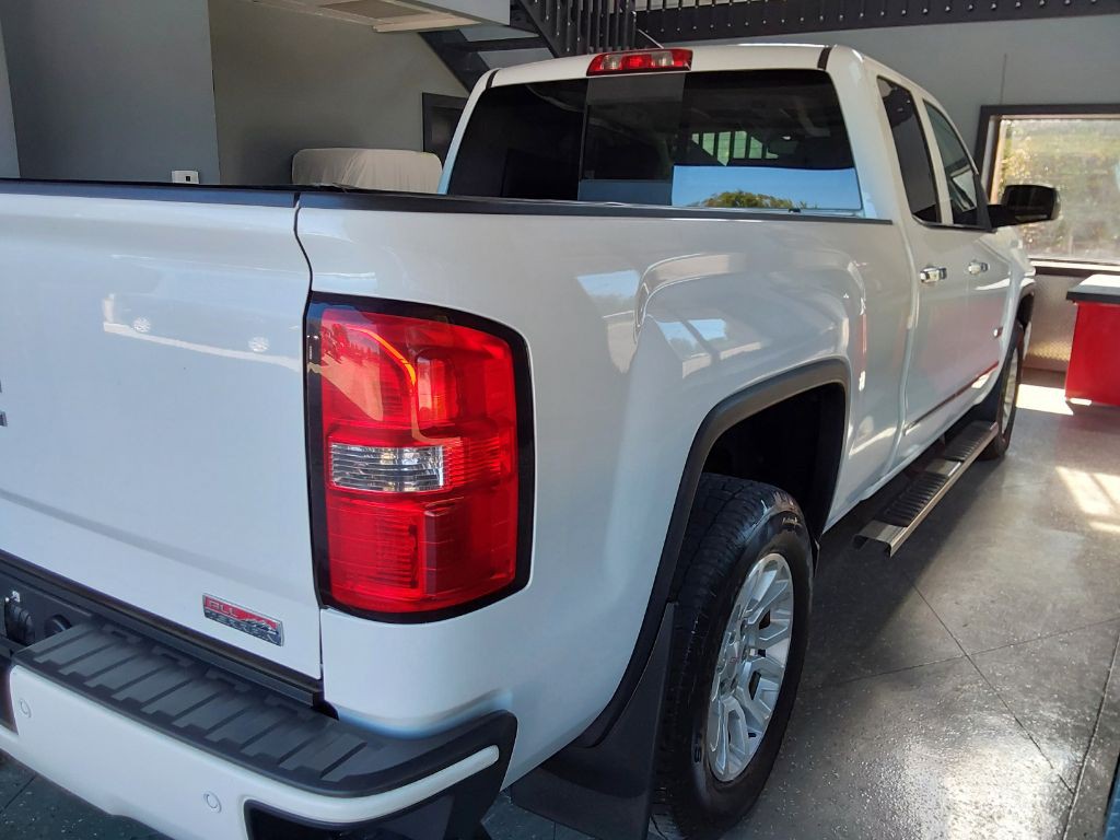 2015 GMC Sierra Image 8